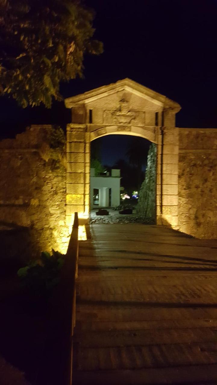 Luz De Jacinta Apartment Colonia del Sacramento Bagian luar foto